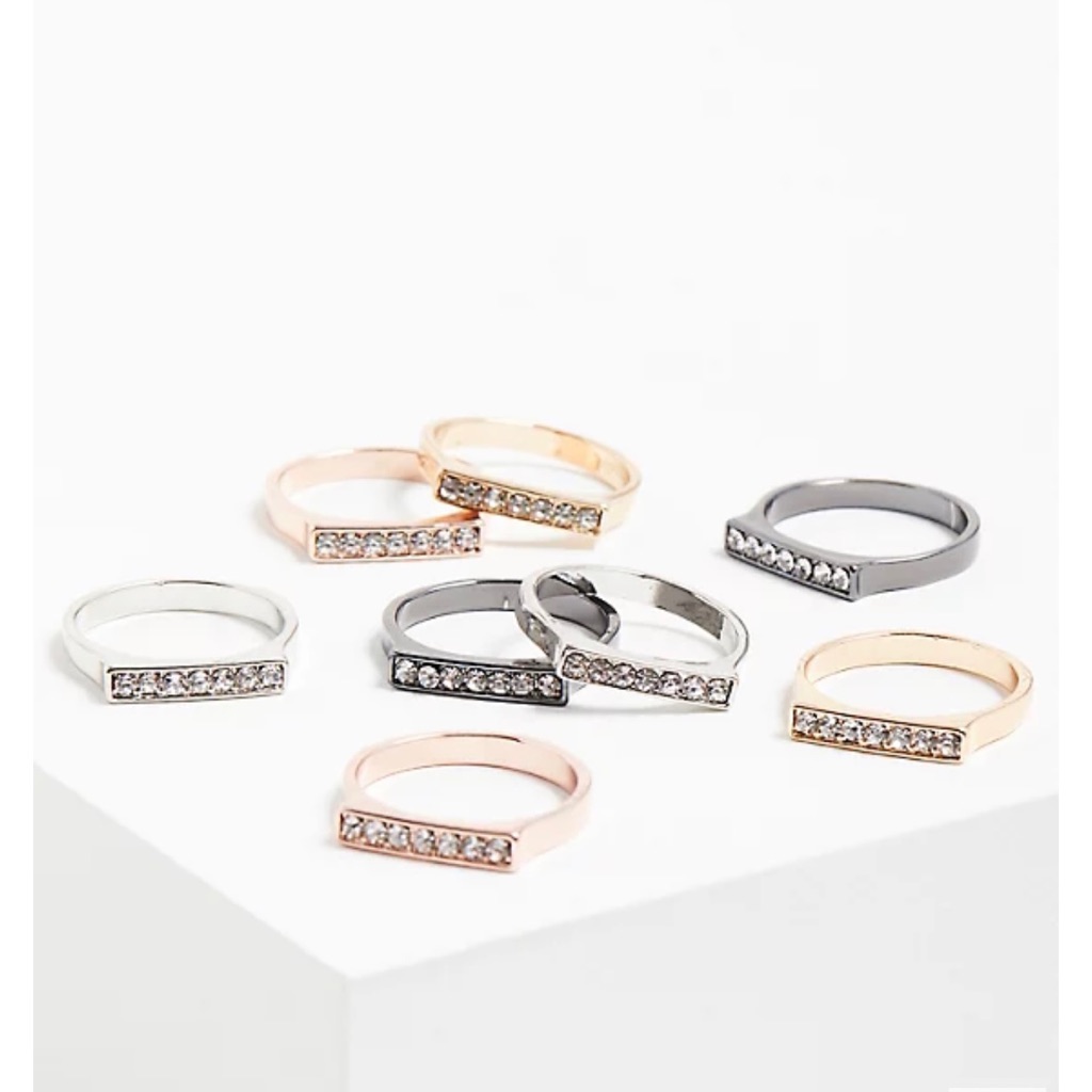 Pick Any 220 Sale Rings 12$